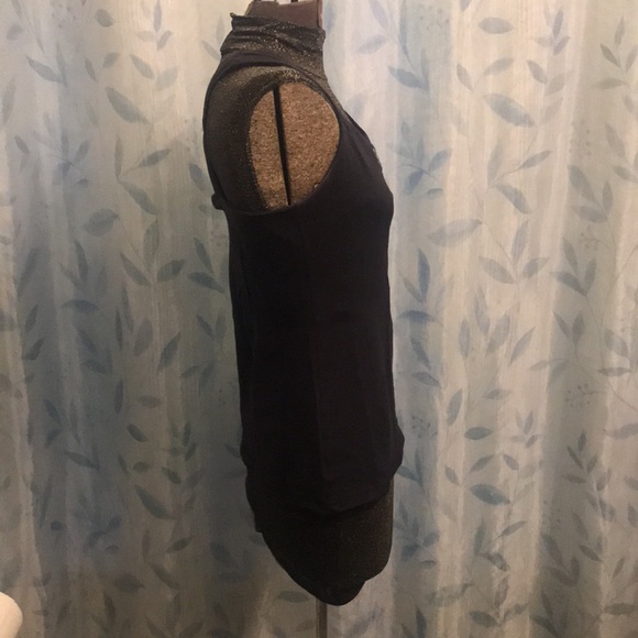 Jazzercise Athletic Top with Built-in shelf Bra - Picture 3 of 10